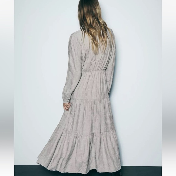 Zara Long Sleeve Dress in Light Gray - Picture 2 of 16
